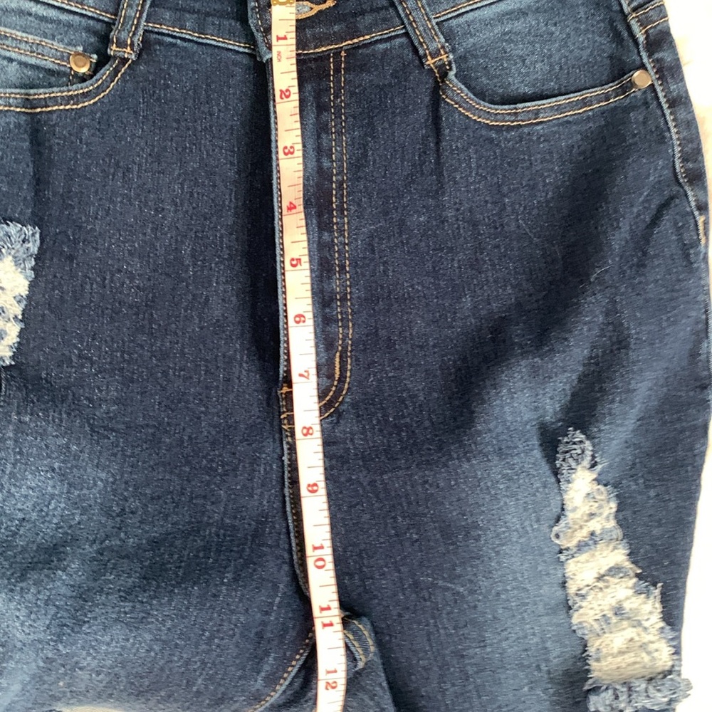 NWT Fashion Nova’s Needing Something Jeans - Dark Denim- Size 11/30 - Picture 8 of 13
